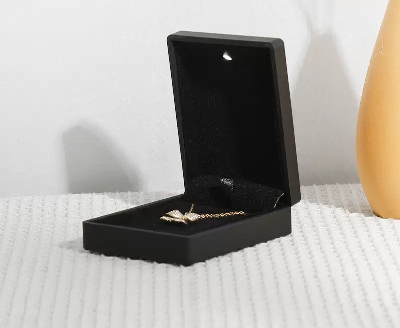Unique Heat-Activated Memory Necklace in Black Onyx