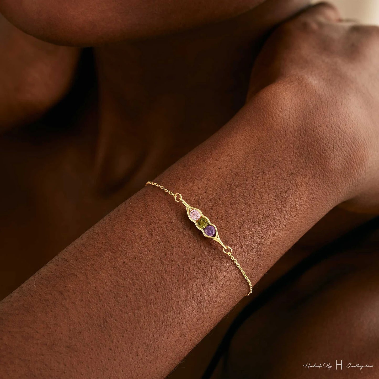 Birthstone Pea in a Pod Gold Bracelet