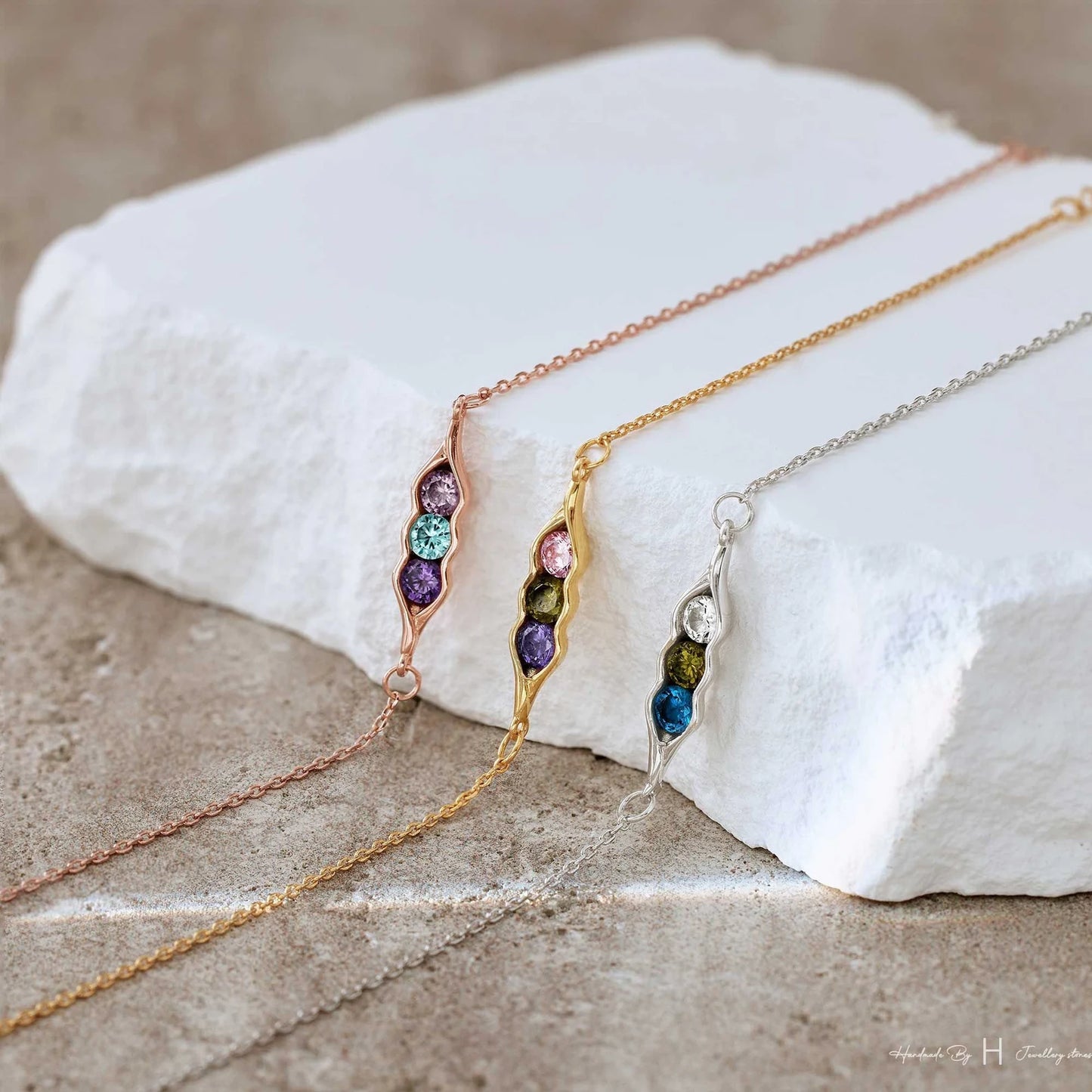 Birthstone Pea in a Pod Gold Bracelet